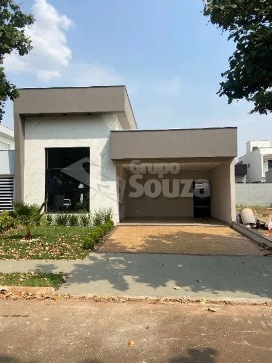 Imóvel em TAQUARAL, com 250m², 3 quarto(s) e 1 banheiro(s).