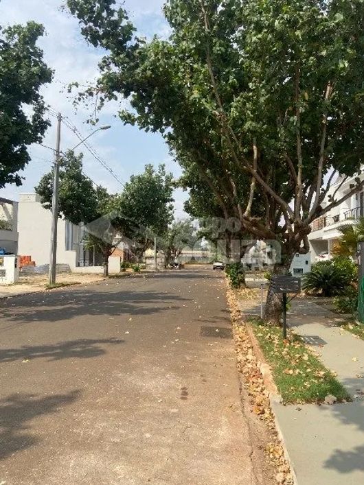 Imóvel em TAQUARAL, com 250m², 3 quarto(s) e 1 banheiro(s).