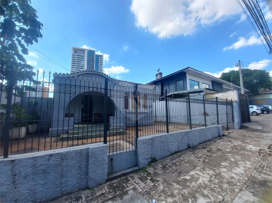 Casa com 6 quartos à venda em Centro - SP