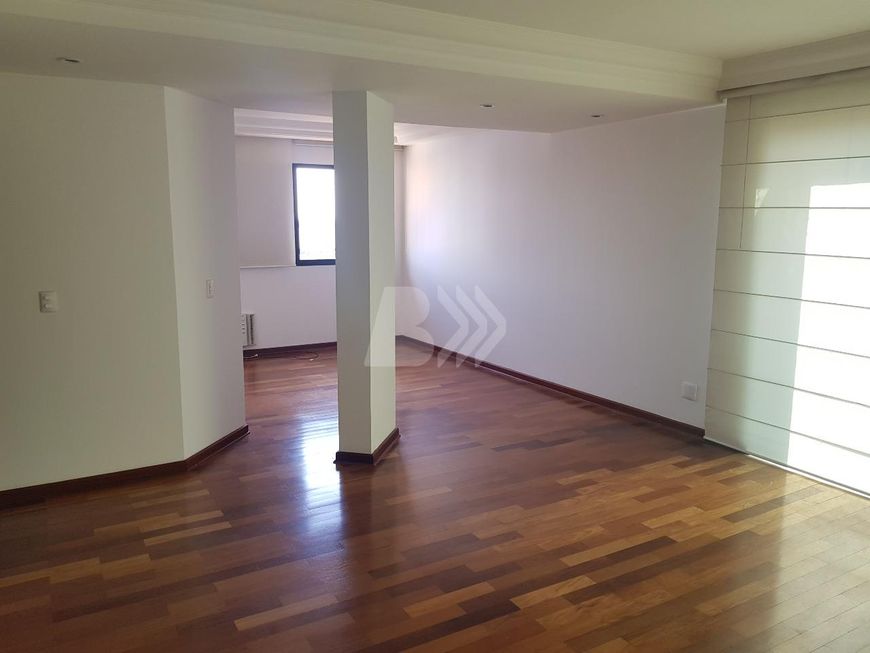 Apartamento à venda no Edifício Orion no Centro de Piracicaba