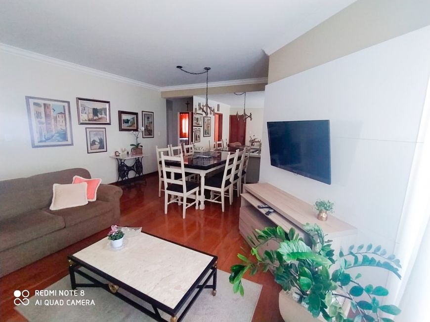 Apartamento à venda no Edifício Dona Amélia no Centro de Piracicaba