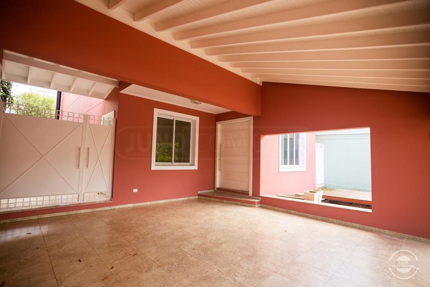 Casa em Condomínio à venda, 4 quartos, 2 suítes, 2 vagas, Jardim Caxambu - Piracicaba/SP