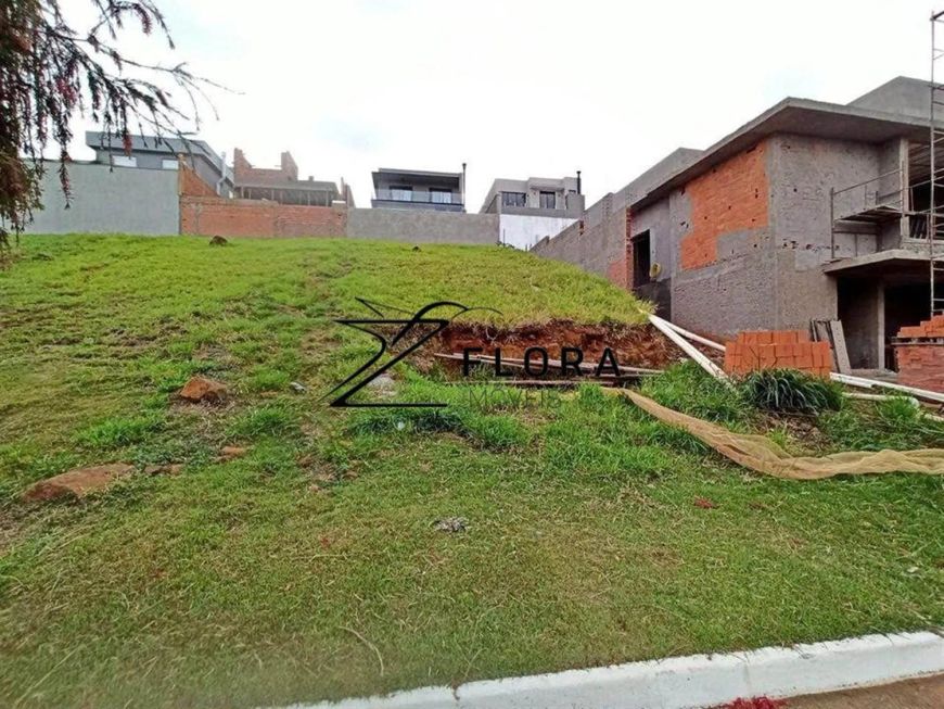Terreno em Condomínio RESERVA DO ENGENHO Cond alto padrão 360m sendo 12x30 Terreno em aclive!! Vista