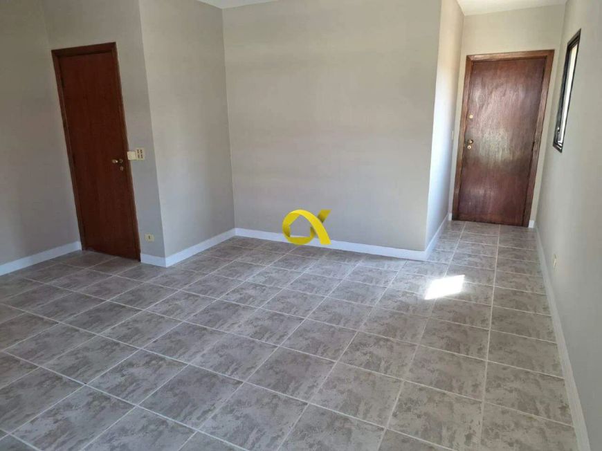 Lindo apartamento à venda no Edifício Moraes Barros em Piracicaba.