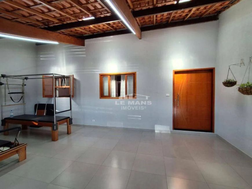 Casa a venda, 2 quartos, 2 vagas, no bairro Alto da Pompéia em Piracicaba - SP