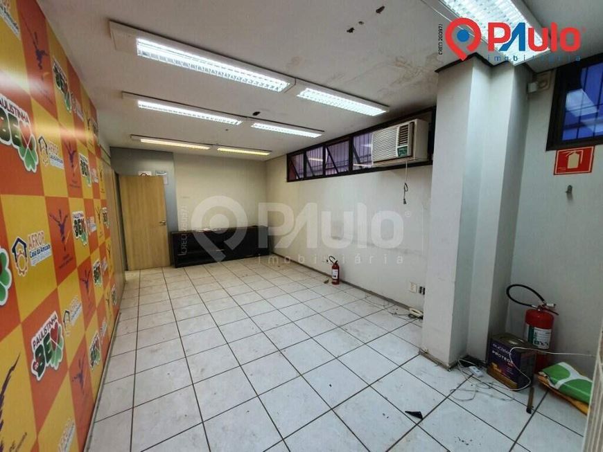 Salão comercial com recepção e mais 11 salas