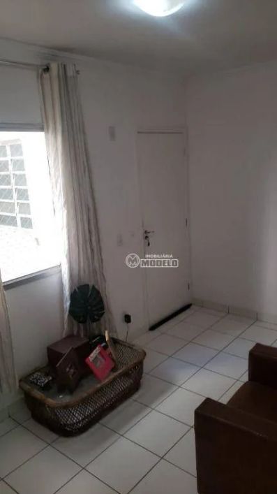 Apartamento com 2 dormitórios à venda, 46 m² por R$ 160.000,00 - Dois Córregos - Piracicaba/SP