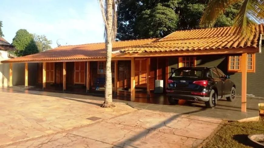 Casas - DOIS CÓRREGOS