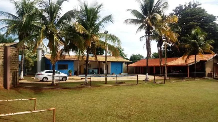 Casas - DOIS CÓRREGOS