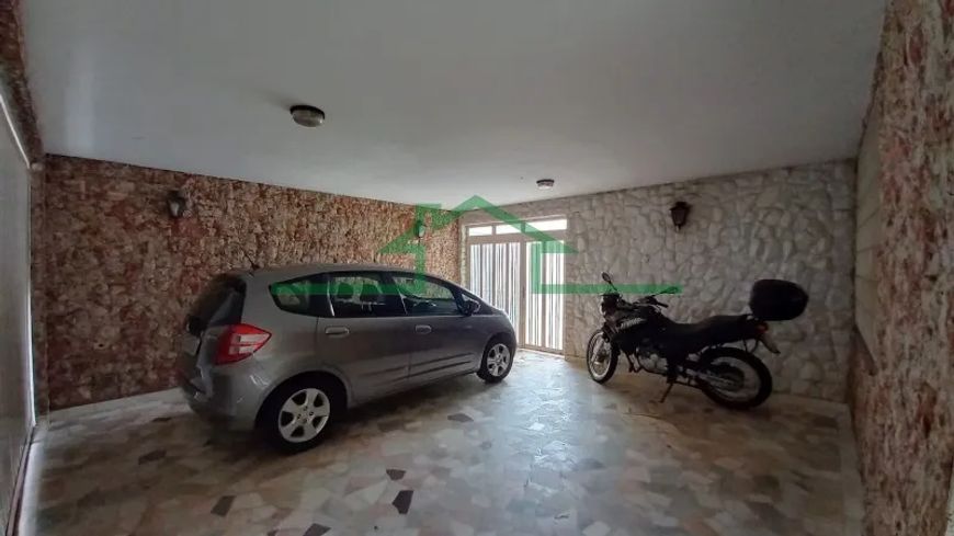 Casas - AV. INDEPENDÊNCIA