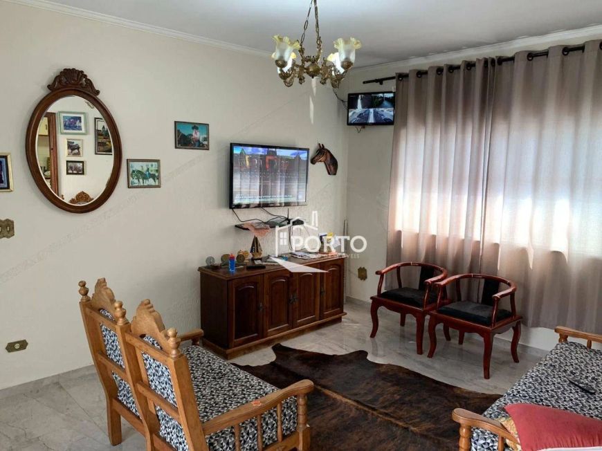 Casa com 3 quartos à venda no bairro Vila Rezende em Piracicaba