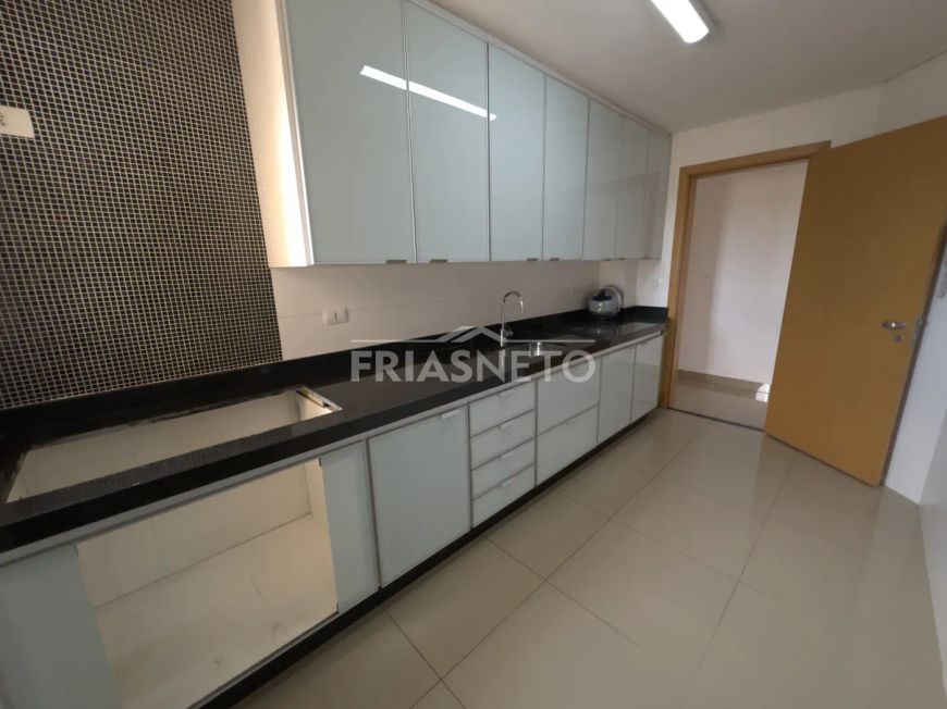 Apartamento à venda no condomínio Terraço Maronella