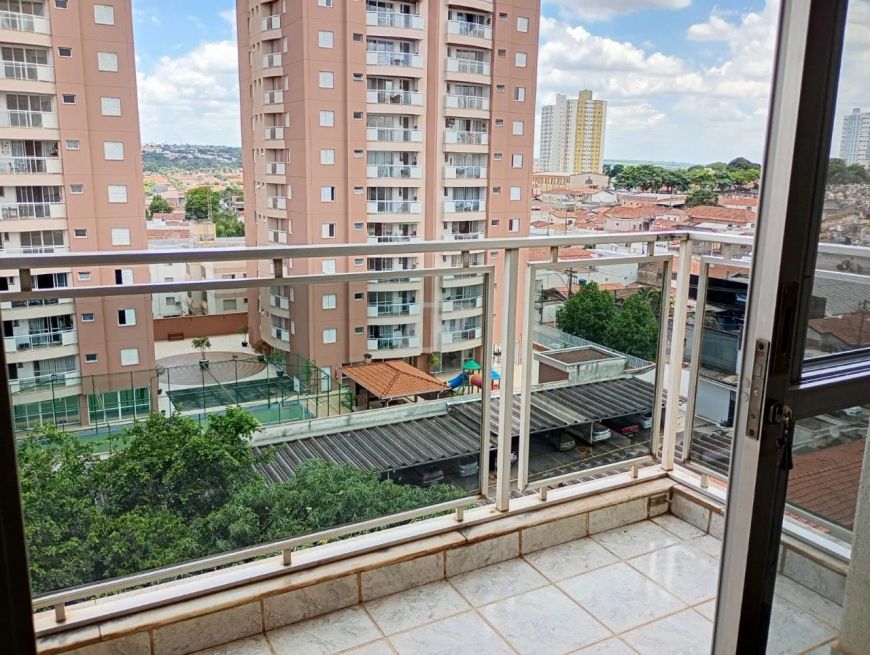 Apartamento à venda na Vila Monteiro, Piracicaba-SP: 3 quartos, 1 suíte, 2 salas, 3 banheiros, 1 vag