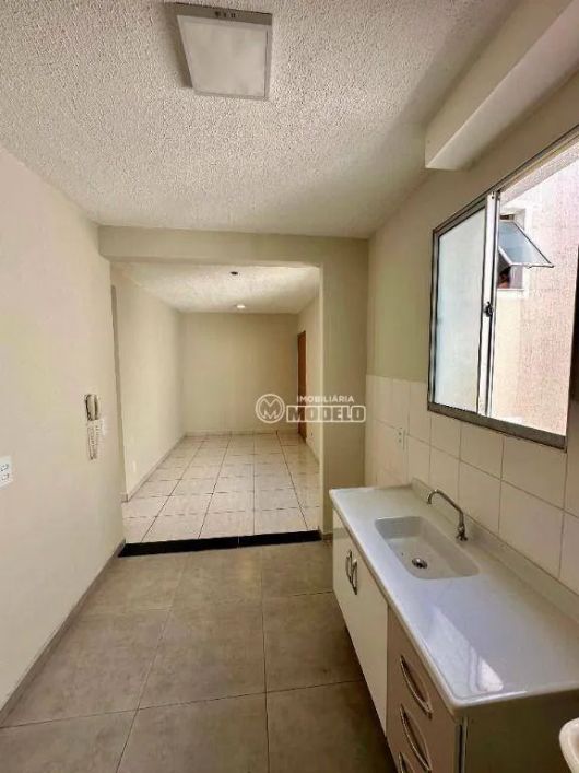 Apartamento com 2 dormitórios à venda, 47 m² por R$ 175.000,00 - Santa Terezinha - Piracicaba/SP