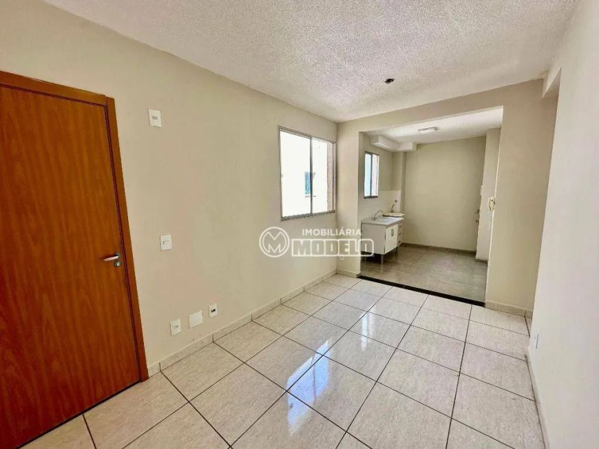 Apartamento com 2 dormitórios à venda, 47 m² por R$ 175.000,00 - Santa Terezinha - Piracicaba/SP