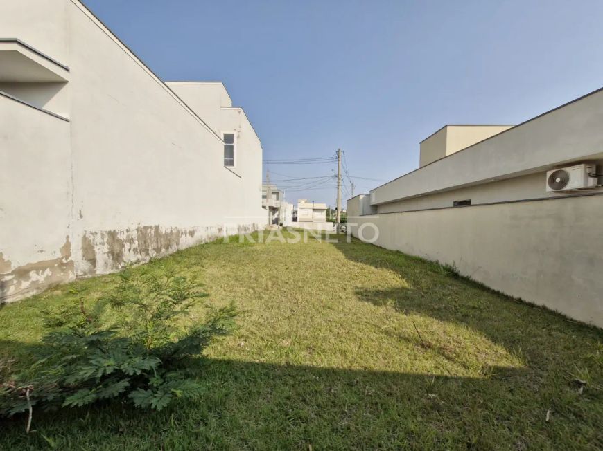 Terreno à venda no condomínio Convívio Residencial Lazuli Clube