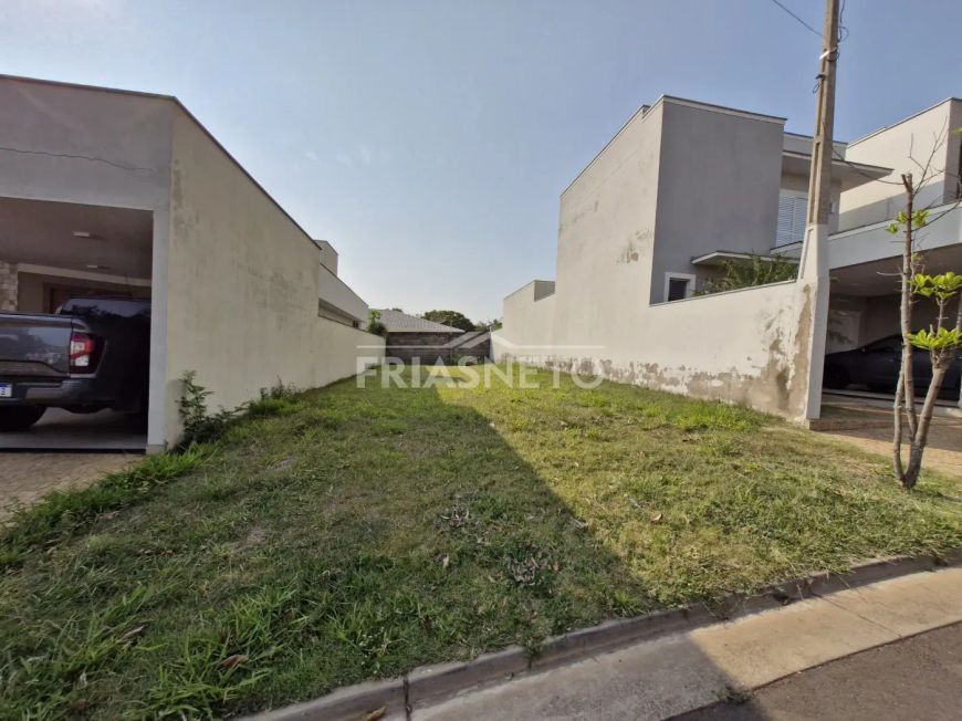 Terreno à venda no condomínio Convívio Residencial Lazuli Clube