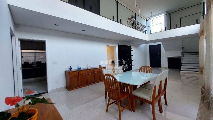 Casa em Condomínio a venda no Residencial São Luiz, 3 quartos, 1 suíte, 4 vagas, no bairro Água Bran