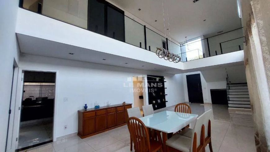 Casa em Condomínio a venda no Residencial São Luiz, 3 quartos, 1 suíte, 4 vagas, no bairro Água Bran