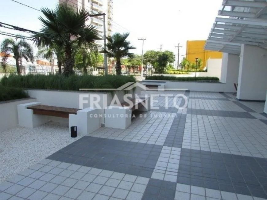 Sala comercial na Av. Independência