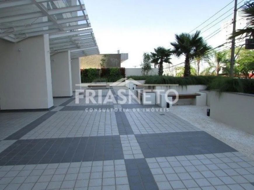 Sala comercial na Av. Independência