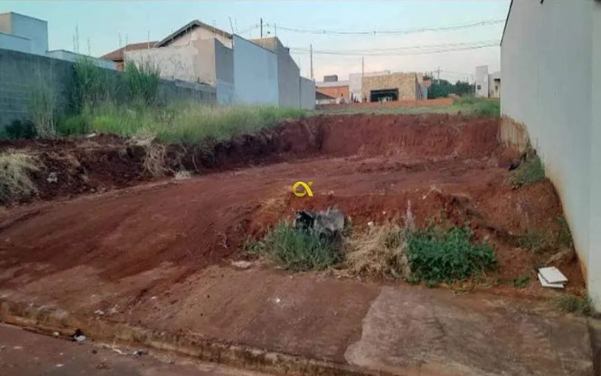Aproveite!! Terreno a venda de 302m² no Residencial Campos do Conde, no Taquaral, Piracicaba!!