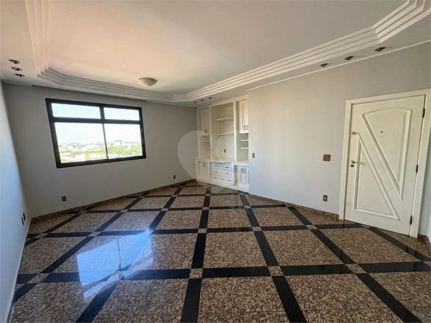 Apartamento com 3 quartos à venda em Centro - SP