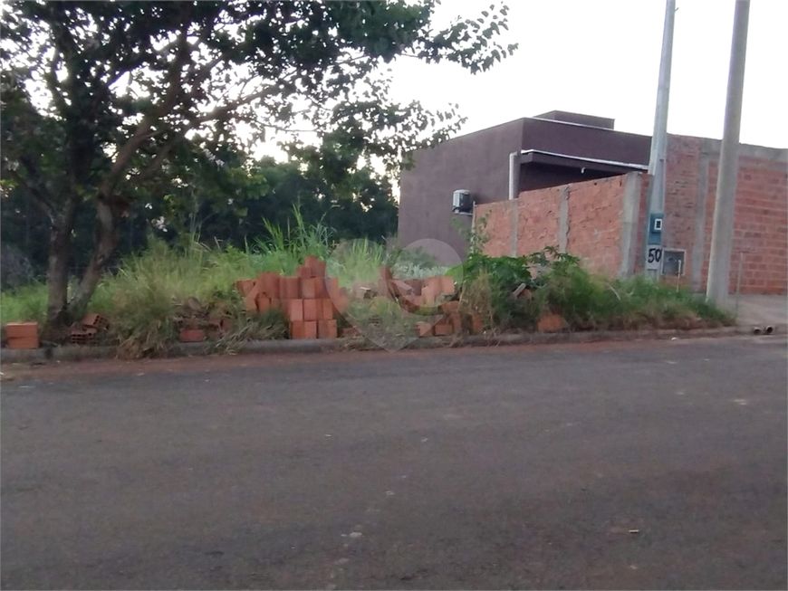 Terreno à venda em Taquaral - SP