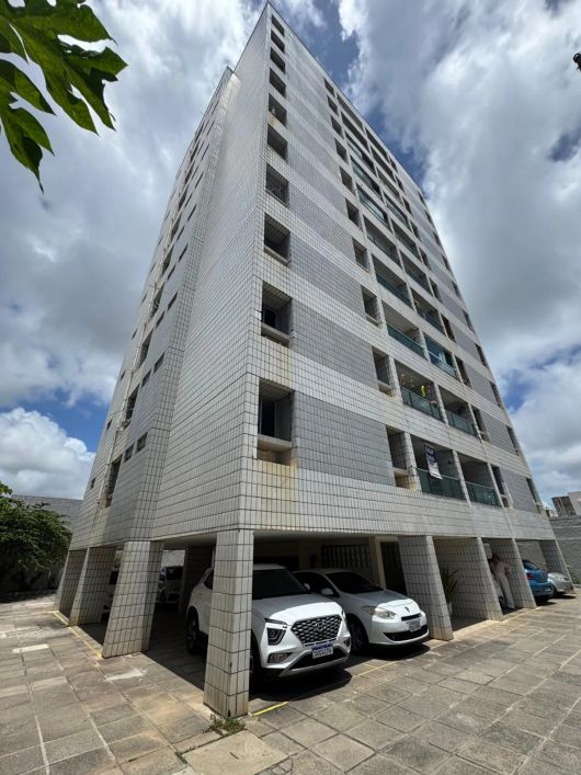 Vendo apartamento edf Ilha de Creta com 3 quartos