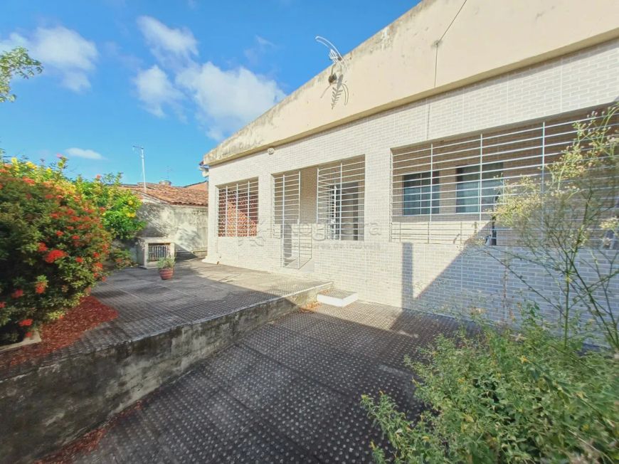 Vendo excelente casa com 70 m² com 3 quartos em Rio Doce - Olinda - PE