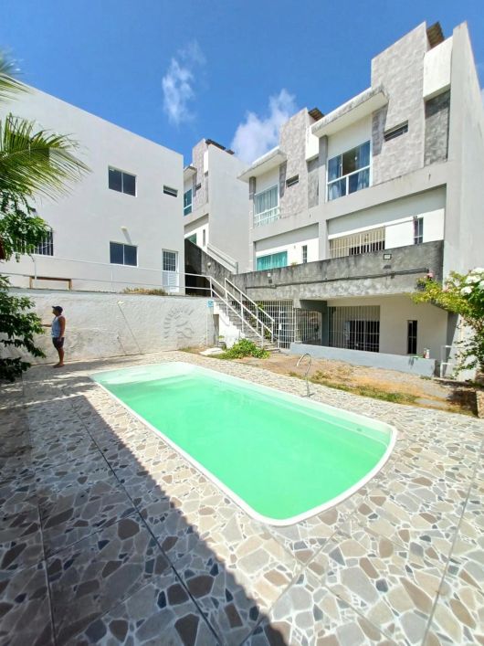 Casa Duplex com 3 suítes em Fragoso - Olinda/PE