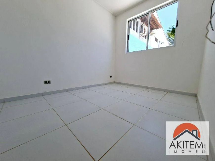 More num super emprendimento, com Piscina e a poucos metros do Patteo com 2 quartos/1suite à venda,