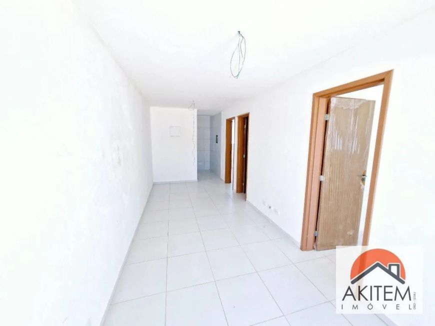 More num super emprendimento, com Piscina e a poucos metros do Patteo com 2 quartos/1suite à venda,