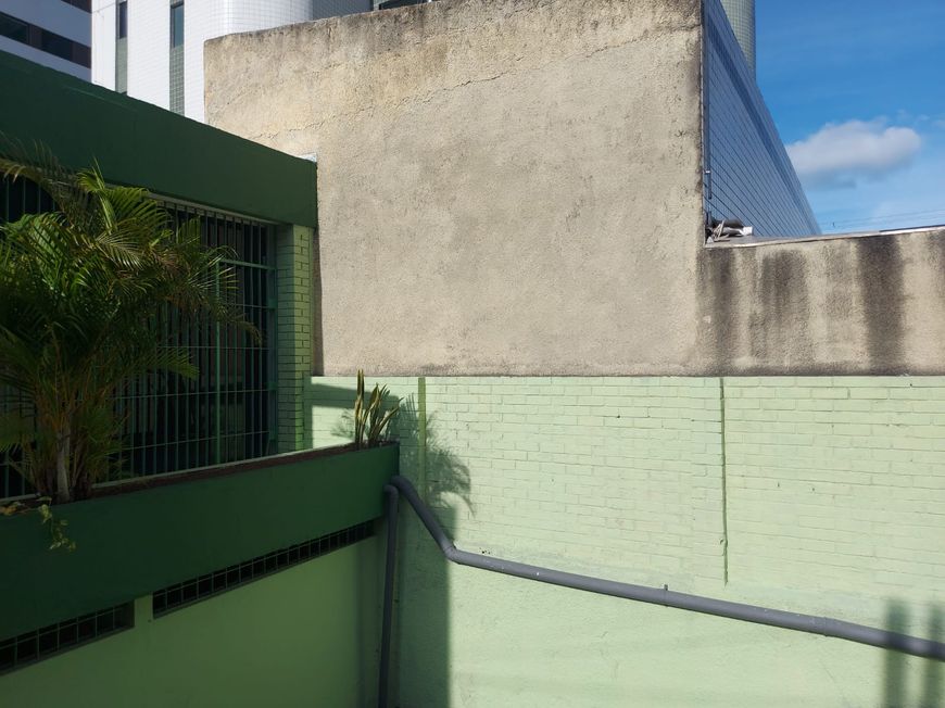 REF: TVA062 - Excelente Casa comercial para aluguel e venda possui 250 m² em Casa Caiada