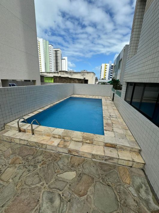 Vendo excelente apartamento 70m² 03 Qts (01 suíte) no Edf. Porto dos Sonhos em Casa Caiada