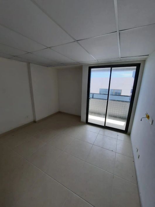 Apartamento novo de 2 quartos, à venda beira-mar de Olinda.