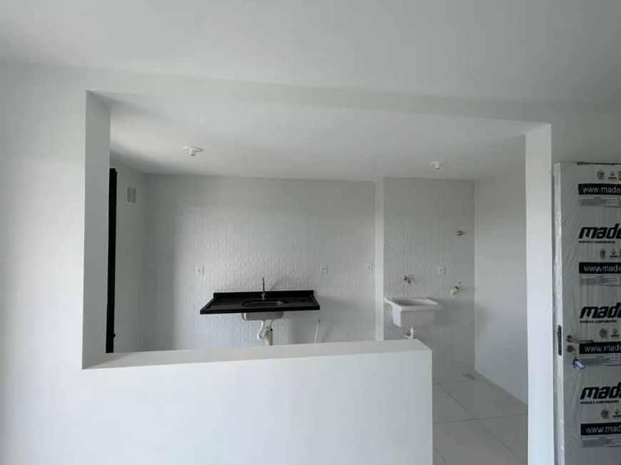 Imóvel para venda possui 60 metros quadrados com 3 quartos em Casa Caiada - Olinda - PE