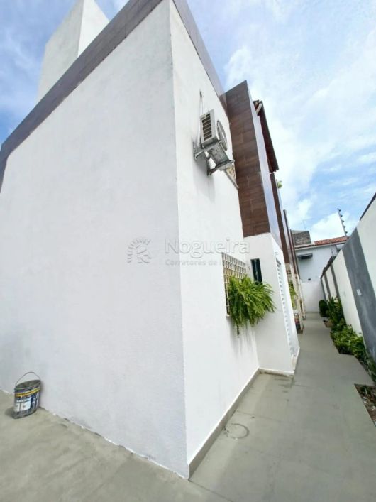 Excelente casa para venda possui 76 metros quadrados com 3 quartos em Casa Caiada - Olinda - PE