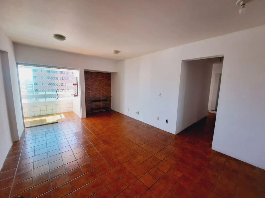 Apartamento à venda com 3 quartos sendo 1 suíte, em Casa Caiada.