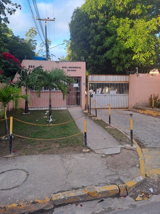 VENDO ÓTIMO APARTAMENTO COM DOIS QUARTOS NO BAIRRO RIO DOCE / OLINDA