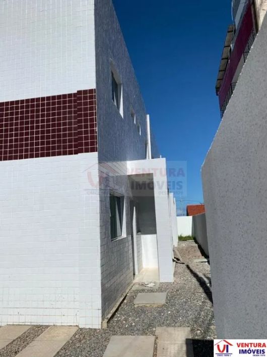 Casa à Venda em Rio Doce