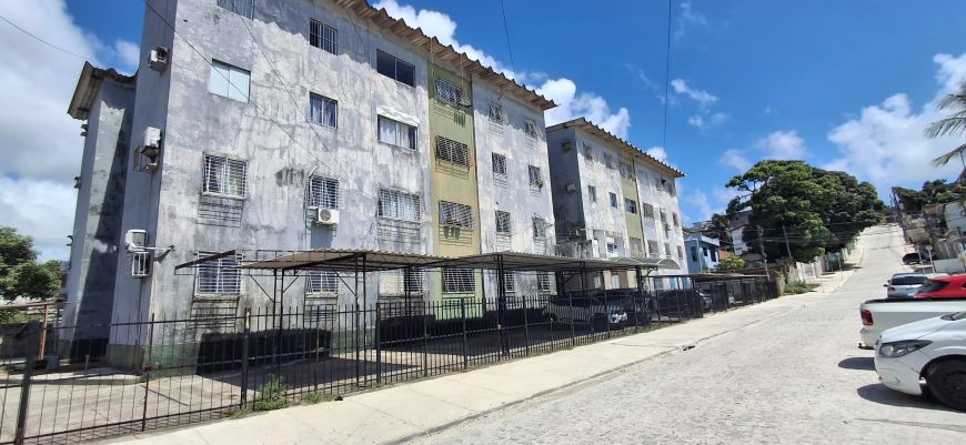 Imóvel para venda tem 70 metros quadrados com 2 quartos em Bultrins - Olinda - PE