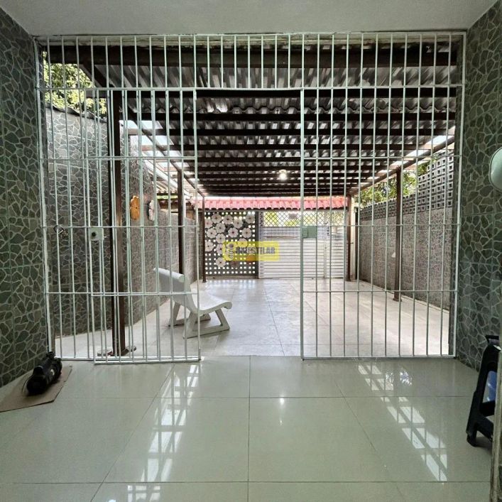 LINDA CASA TÉRREA, A 100M DA PRAIA