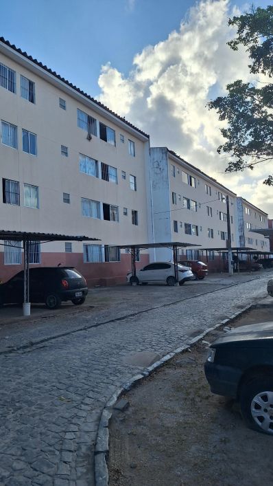 APARTAMENTO 2QUARTOS COND FECHADO R$ 84500 CAMILO TEM