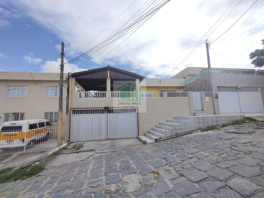 Casa para Venda em Olinda, Bairro Novo, 4 dormitórios, 1 suíte, 1 banheiro, 3 vagas