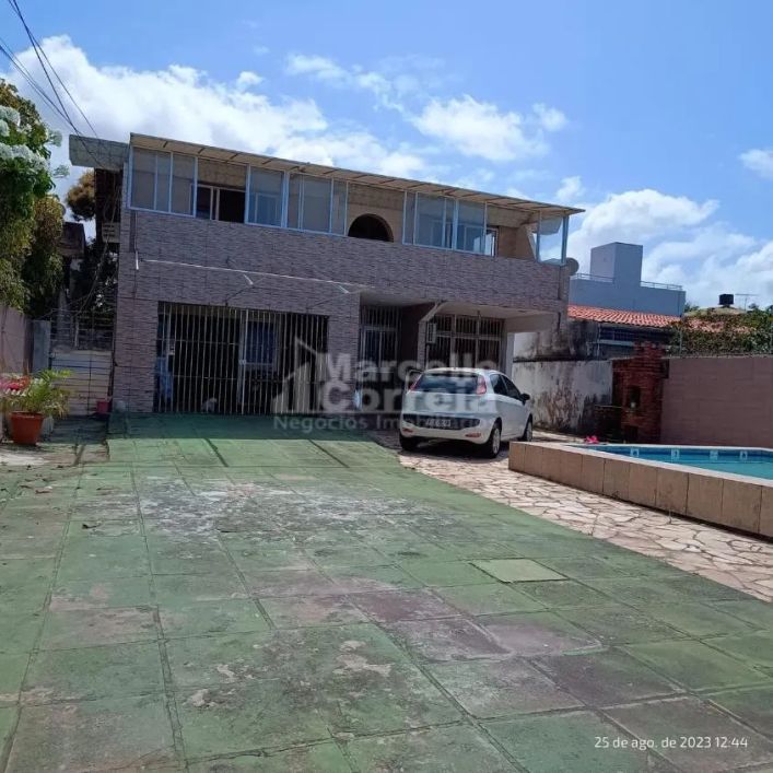 Casa de 325m² na Beira Mar de Rio Doce