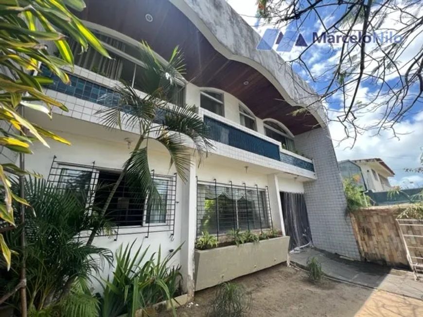 Casa em Frente ao Centro de Convenções para Comércio