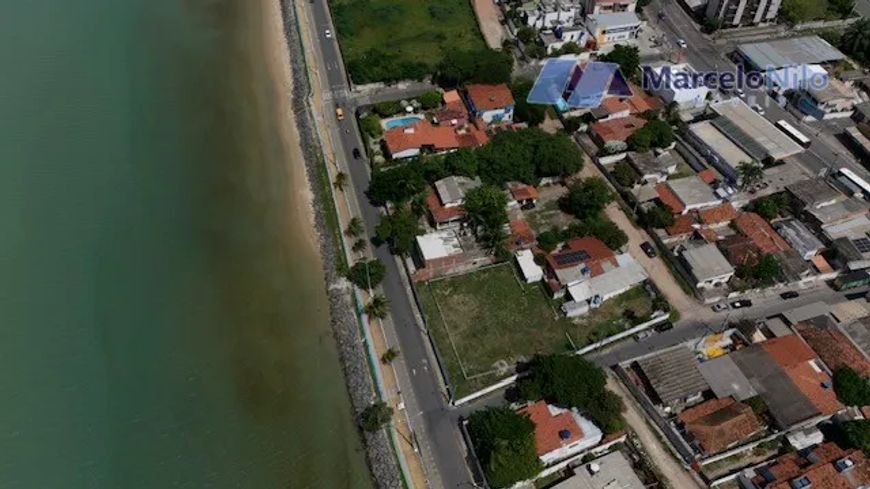 Terreno Beira-mar, 1161m2 com projeto aprovado para 54 apartamentos