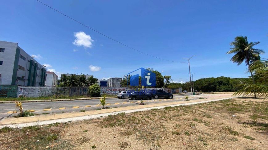 Terreno com 2.400 m² com 60 metros na Beira Mar em Olinda - PE