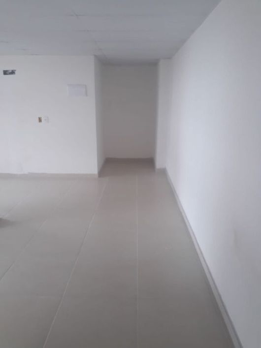 SALA COMERCIAL - JAM - CASA CAIADA - 67 M2